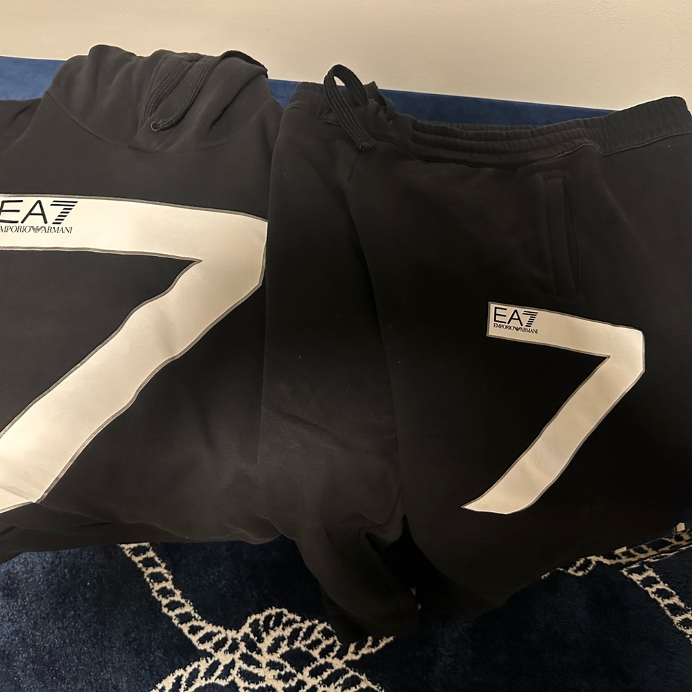 Emporio Armani EA7 Men’s Sweatsuit